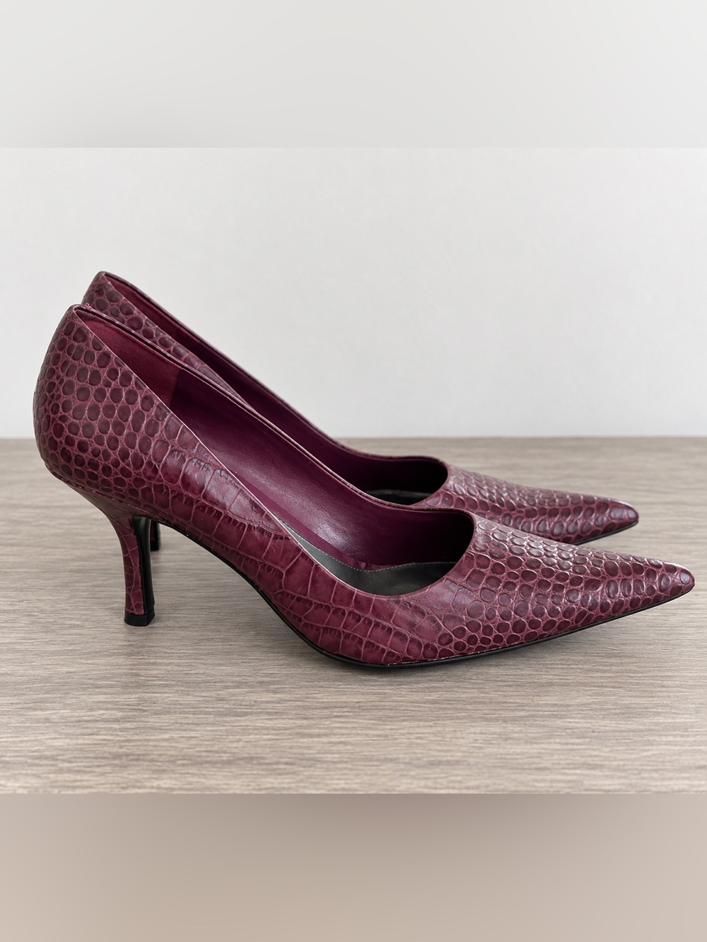Nine West Hemdleo Purple Croc Embossed Pointed Toe Pumps Heels Size 7M